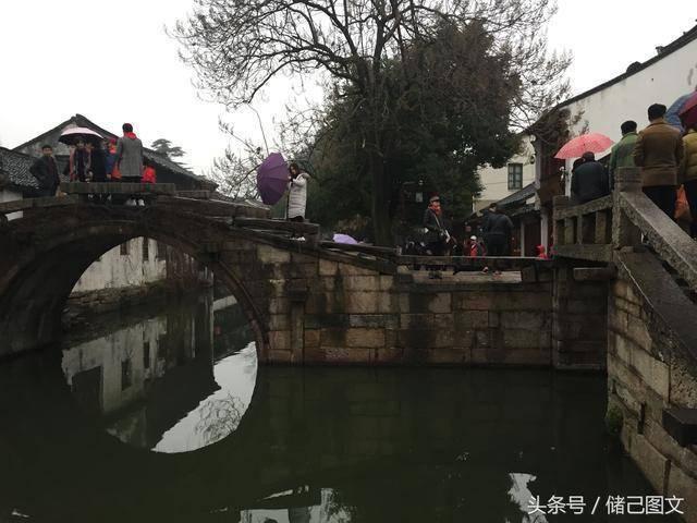 持续跳水!比特币年内首度跌破40000美元 现货ETF上市反成“祸事”?
